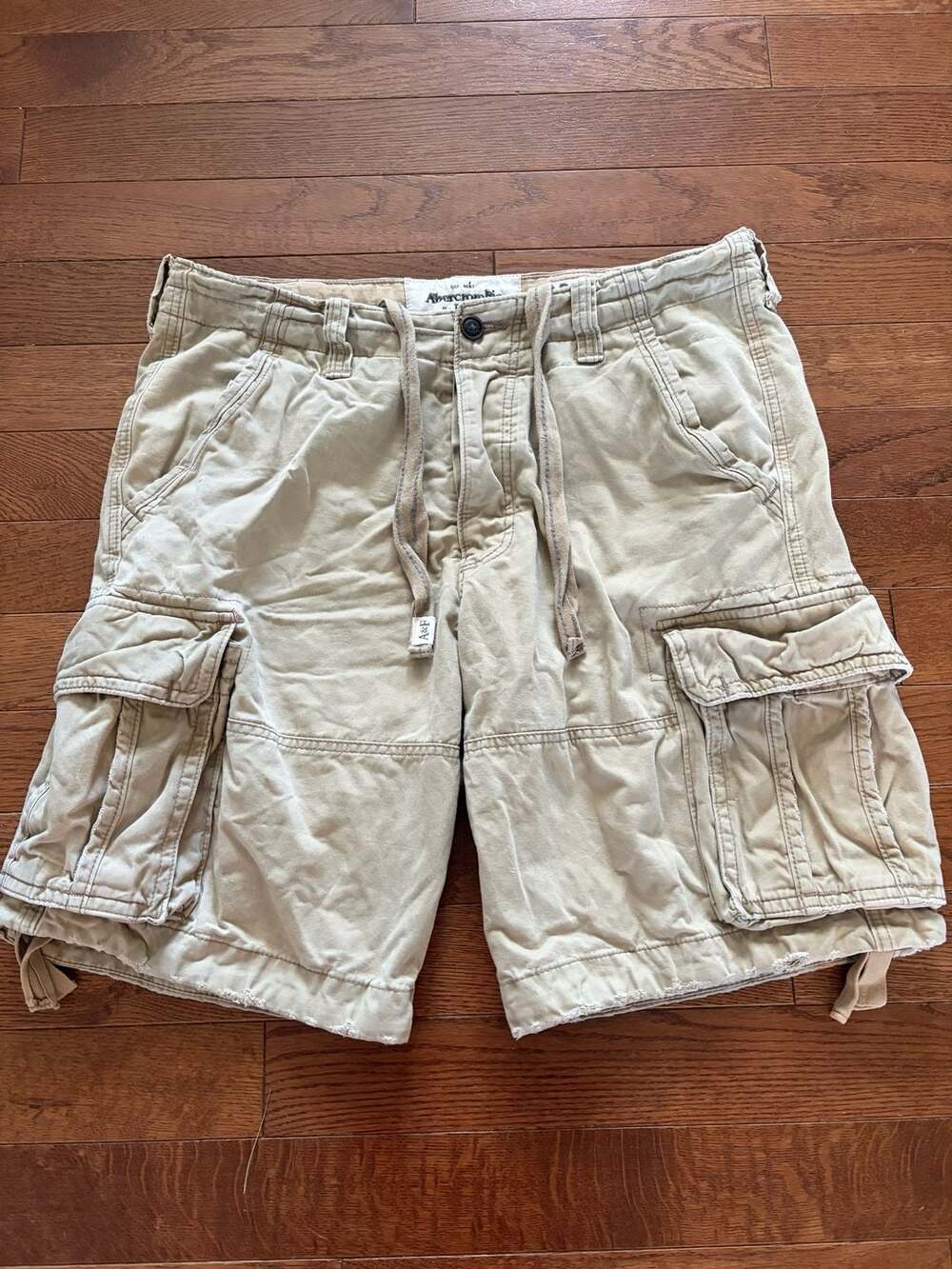 Abercrombie & Fitch Tan Cargo Shorts Size 36
